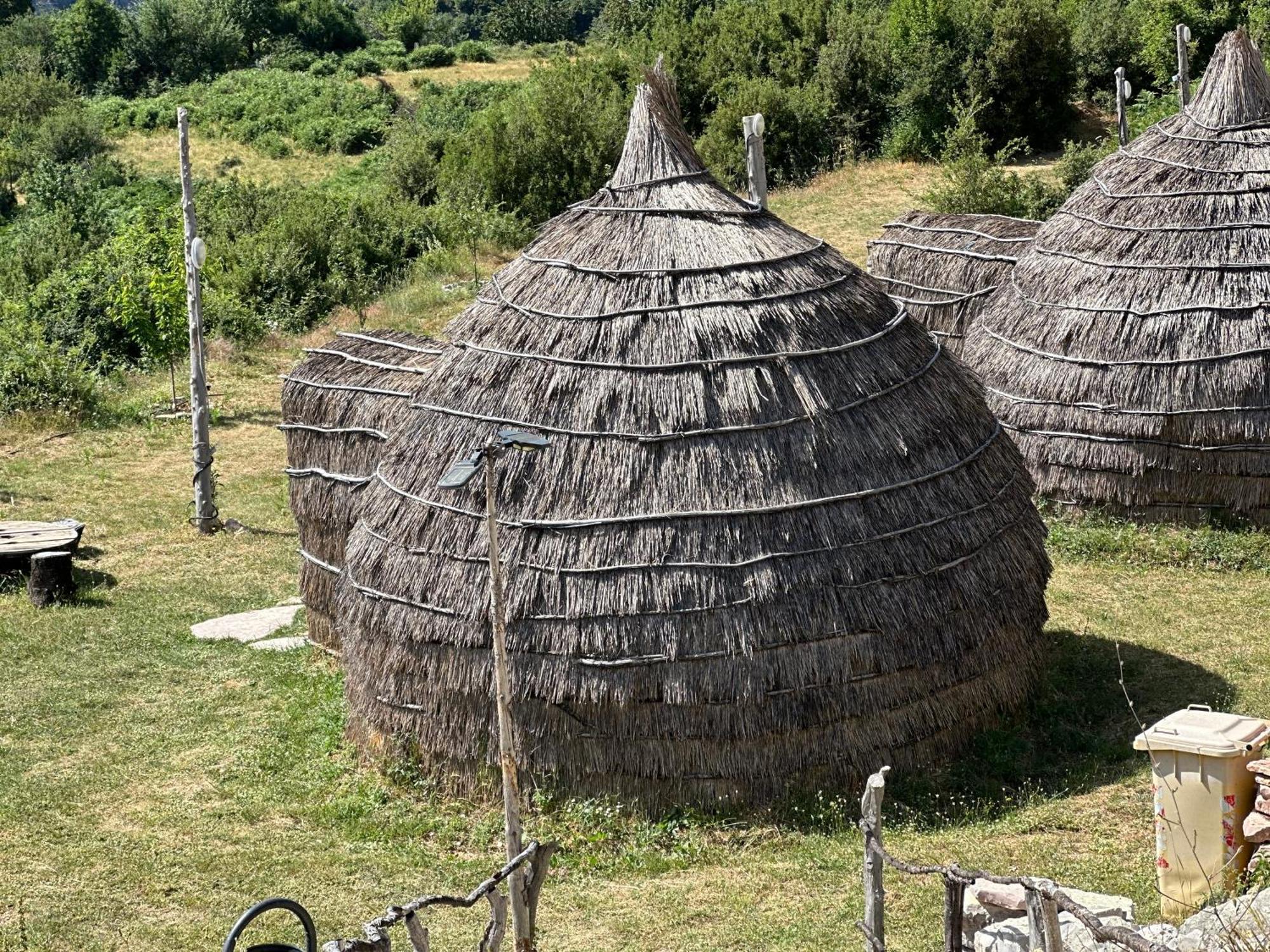 Camping Lekdushi - Shehu Hotel Tepelene Bagian luar foto